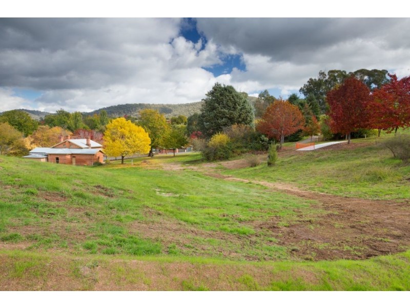 4 Railway Avenue, Yackandandah VIC 3749