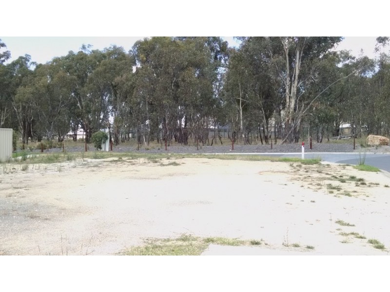 2 Joynt Way, Wodonga VIC 3690