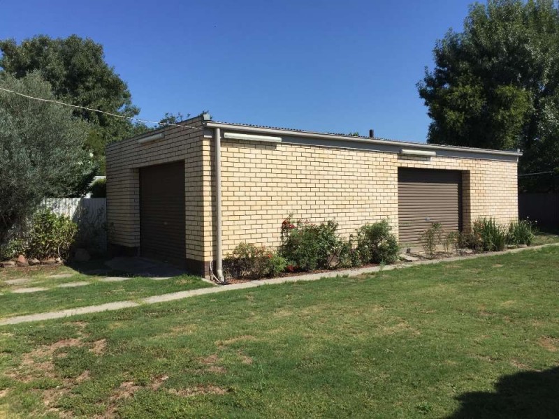 240 Kooba Street, North Albury NSW 2640