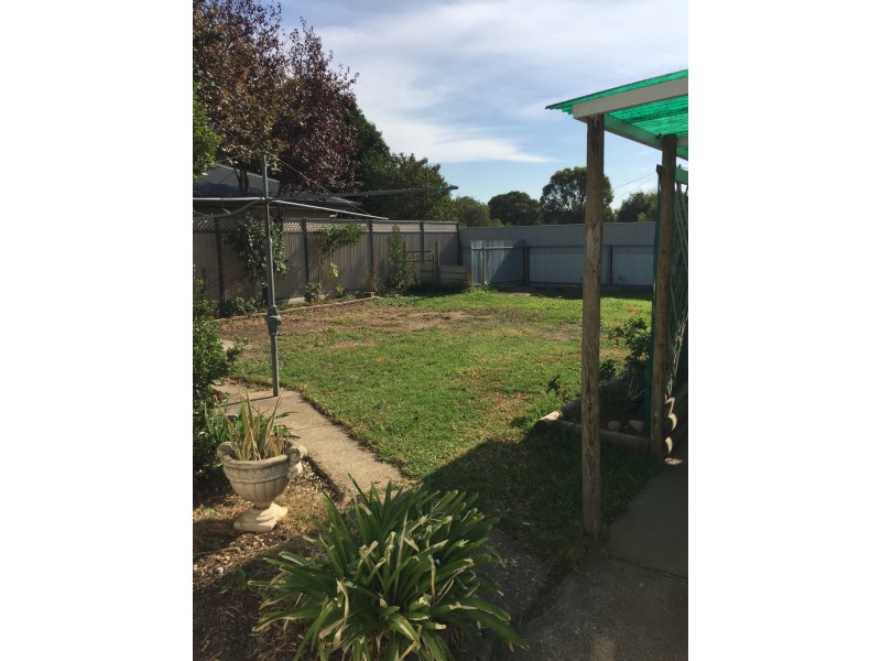 2 Pollard Street, Wodonga VIC 3690