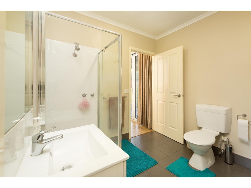 3796 Omeo Highway, Eskdale VIC 3701