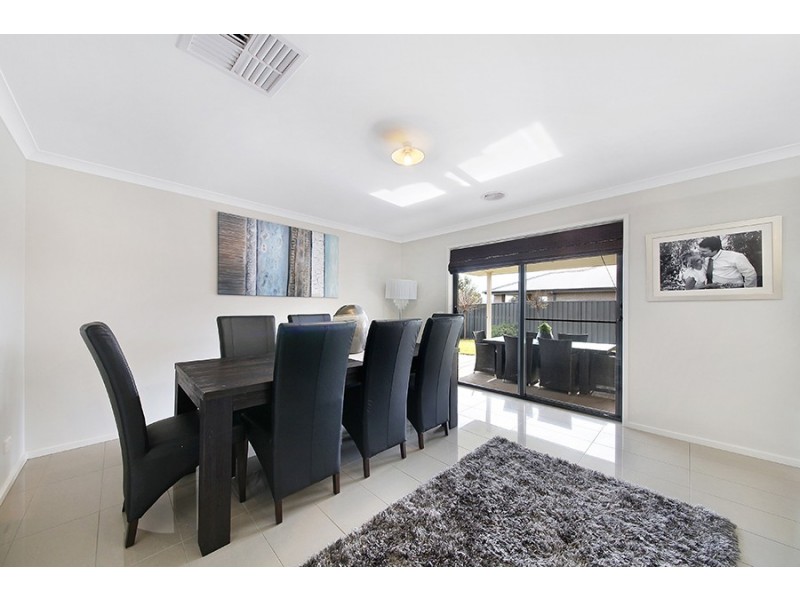 53 Silky Oak Avenue, Wodonga VIC 3690