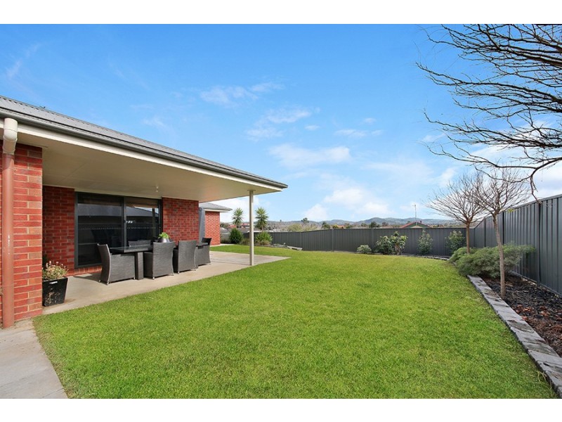 53 Silky Oak Avenue, Wodonga VIC 3690