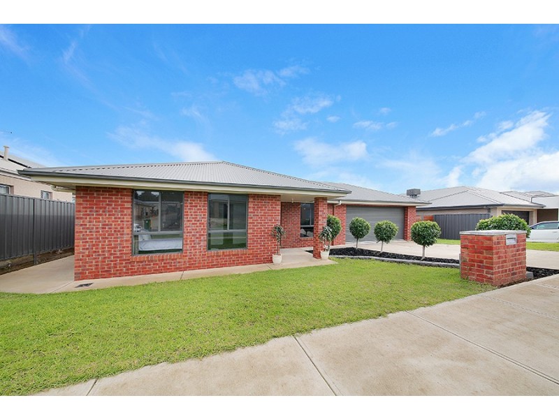 53 Silky Oak Avenue, Wodonga VIC 3690