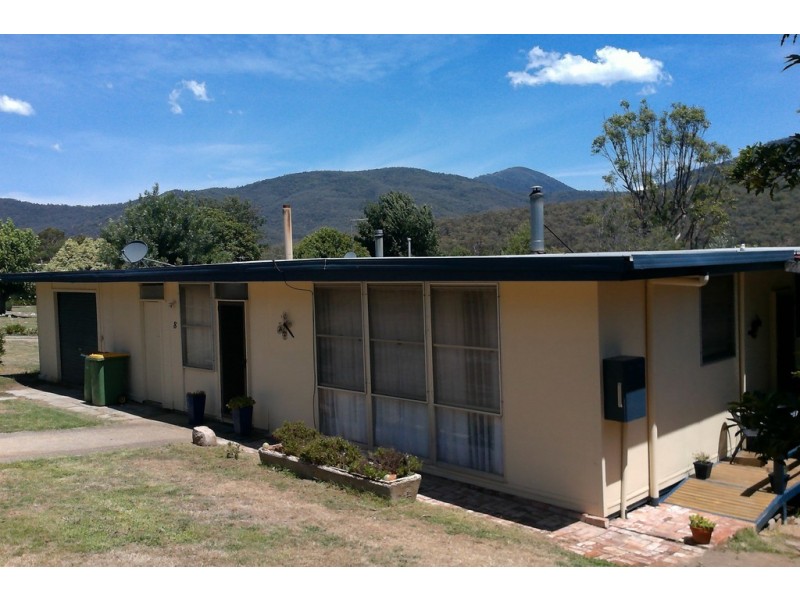 8 Coleman Court, Dartmouth VIC 3701