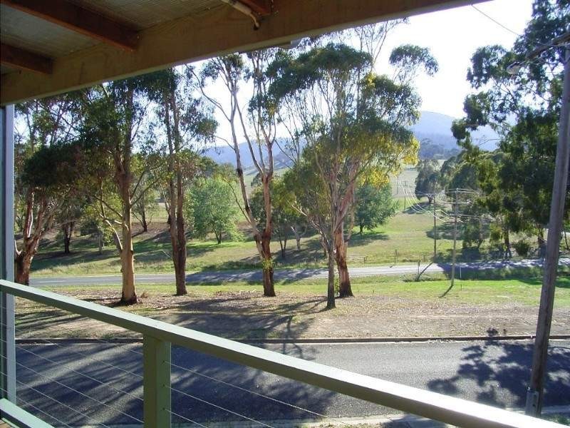 6 Murphy Street, Dartmouth VIC 3701