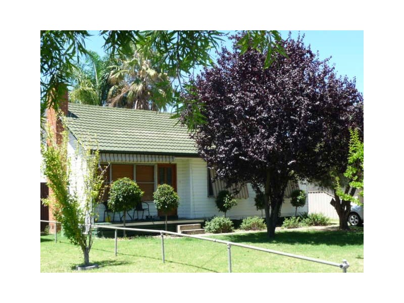 10 Lindsay Street, Wodonga VIC 3690