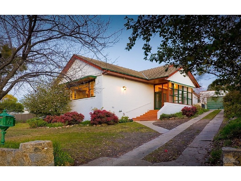 34 Queen Elizabeth Drive, Tallangatta VIC 3700