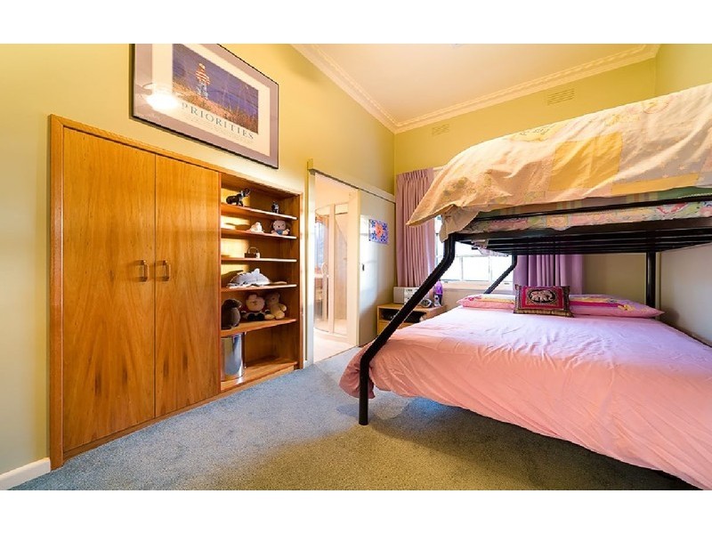 34 Queen Elizabeth Drive, Tallangatta VIC 3700