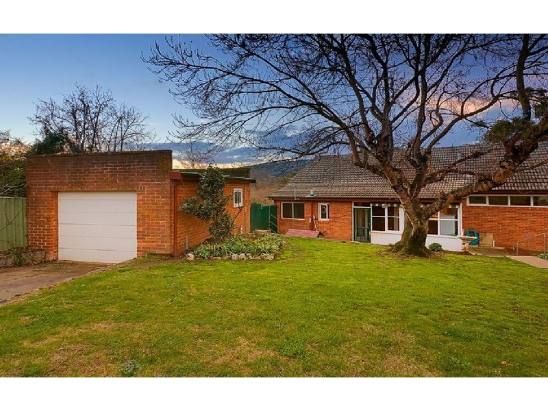 34 Queen Elizabeth Drive, Tallangatta VIC 3700