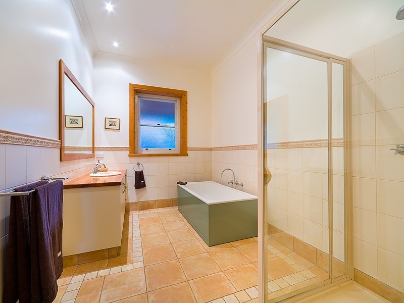 166 Cogdell Lane, Kergunyah VIC 3691