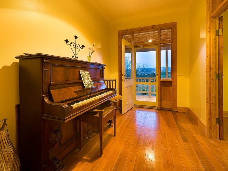 166 Cogdell Lane, Kergunyah VIC 3691