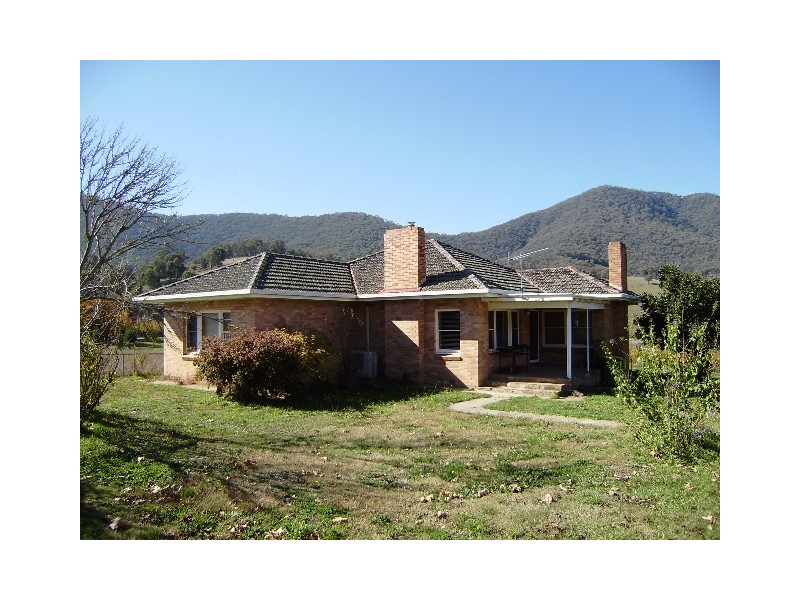 6 Jurgies Track, Georges Creek VIC 3700