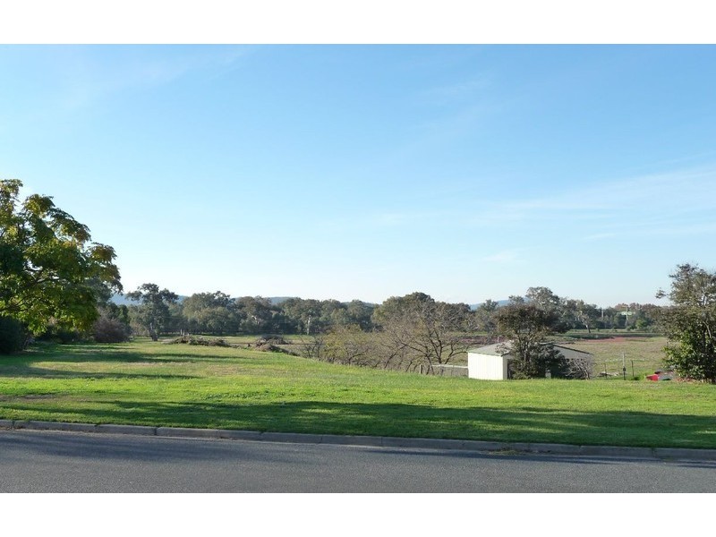 34 Batt Avenue, Wodonga VIC 3690