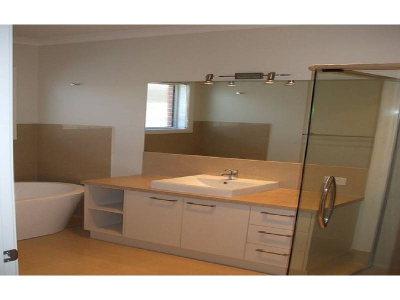 21 Whistler Concourse, Bandiana VIC 3694