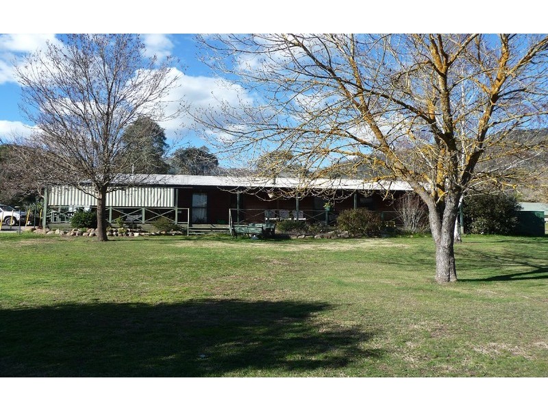 134 Dartmouth Road, Dartmouth VIC 3701