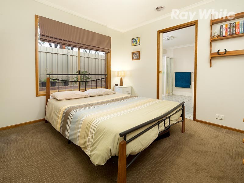 5 Universal Court, Wodonga VIC 3690