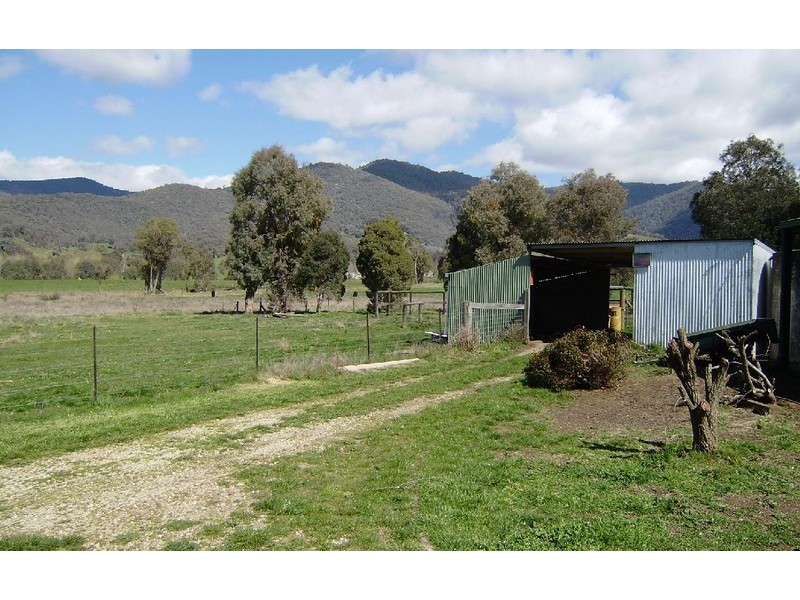 314 Hellhole Creek Road, Kergunyah VIC 3691