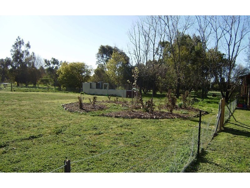 24 Indigo Drive, Barnawartha VIC 3688