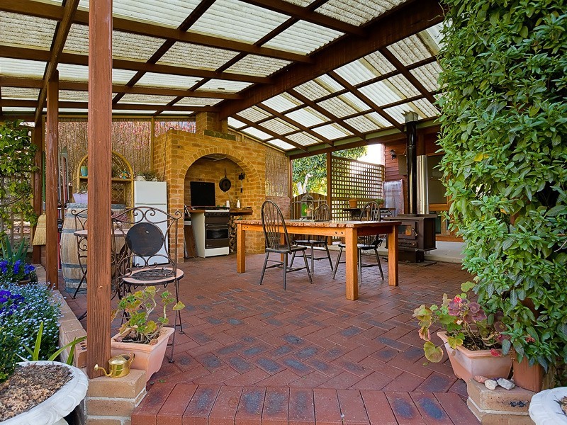 2 Drummond Street, Eskdale VIC 3701