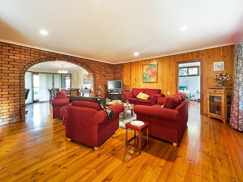 2 Drummond Street, Eskdale VIC 3701