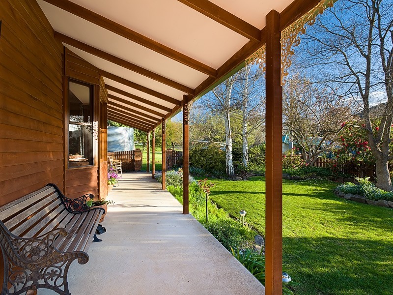 2 Drummond Street, Eskdale VIC 3701