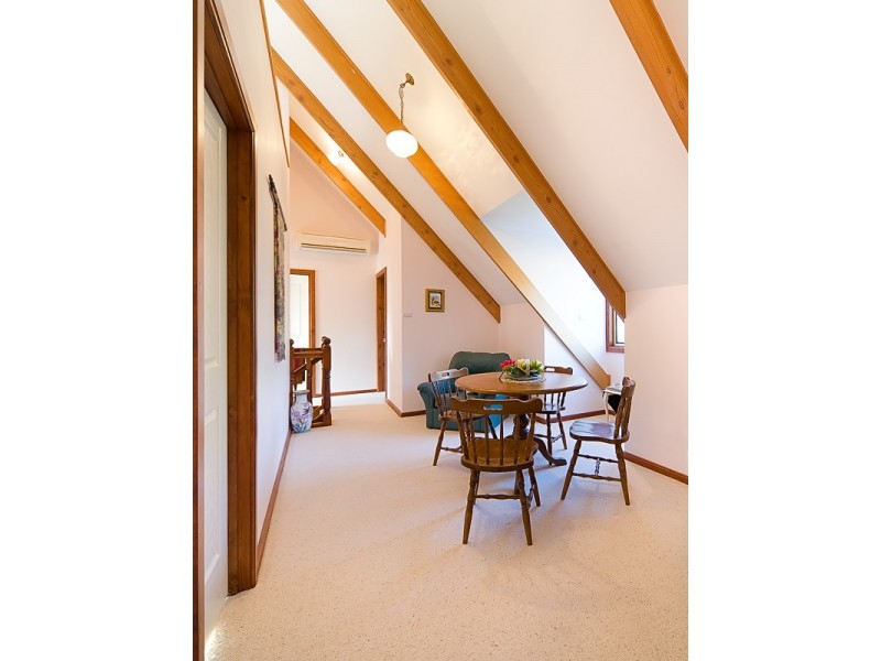 2 Drummond Street, Eskdale VIC 3701