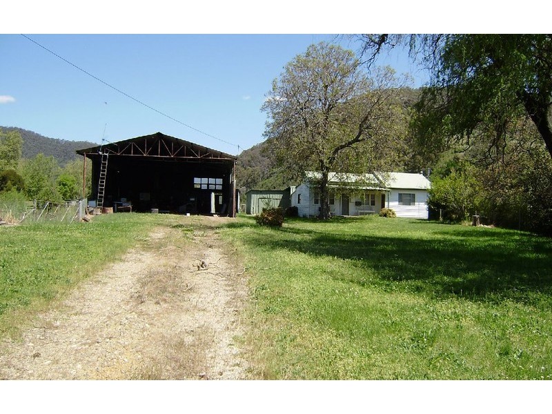 3752 Omeo Highway, Eskdale VIC 3701