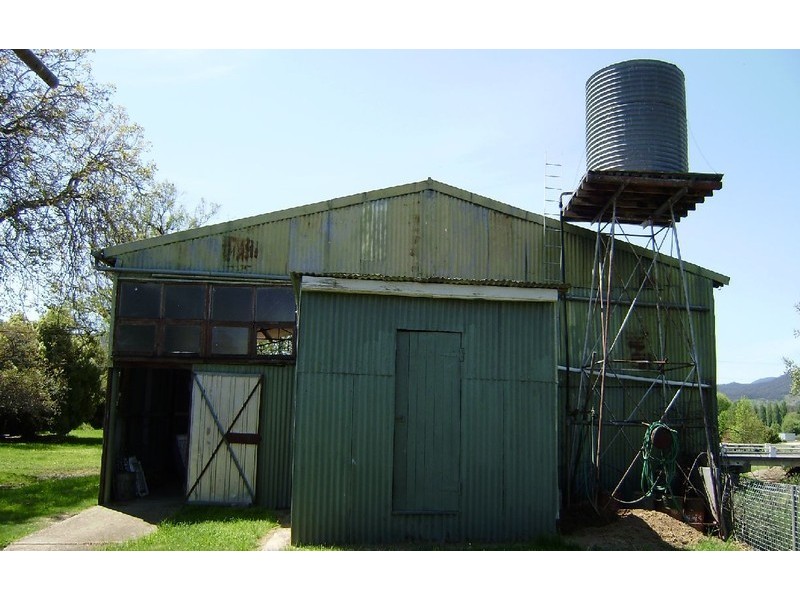 3752 Omeo Highway, Eskdale VIC 3701