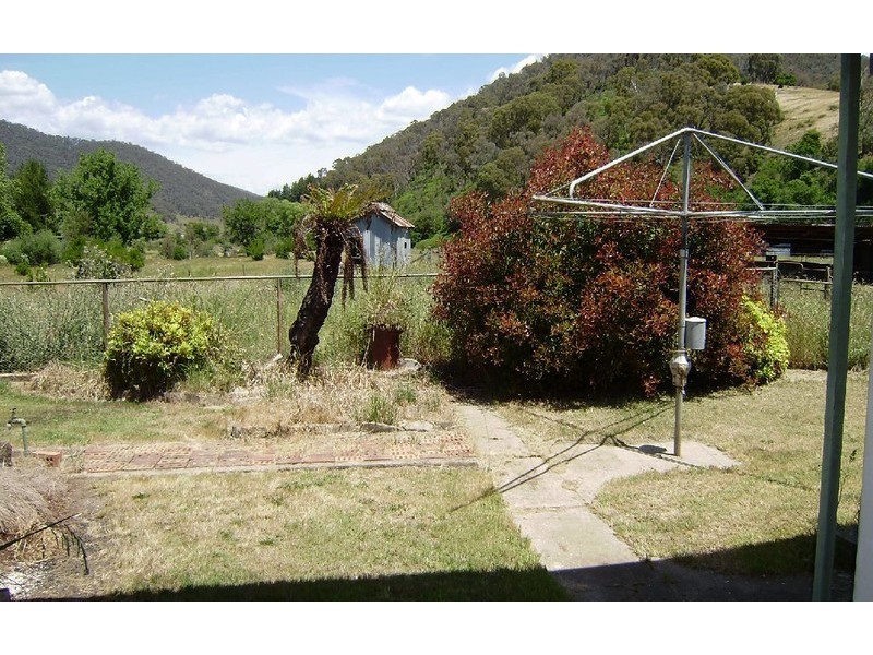 3752 Omeo Highway, Eskdale VIC 3701