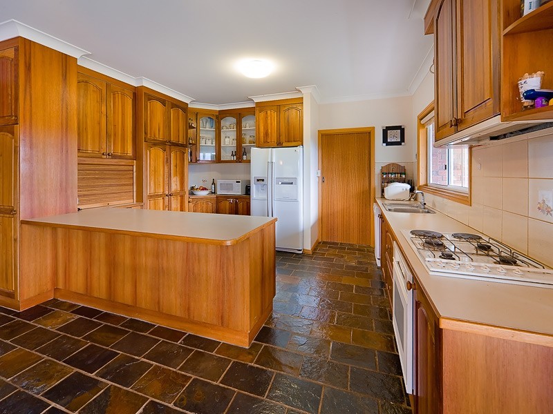 5 Hull Street, Dederang VIC 3691