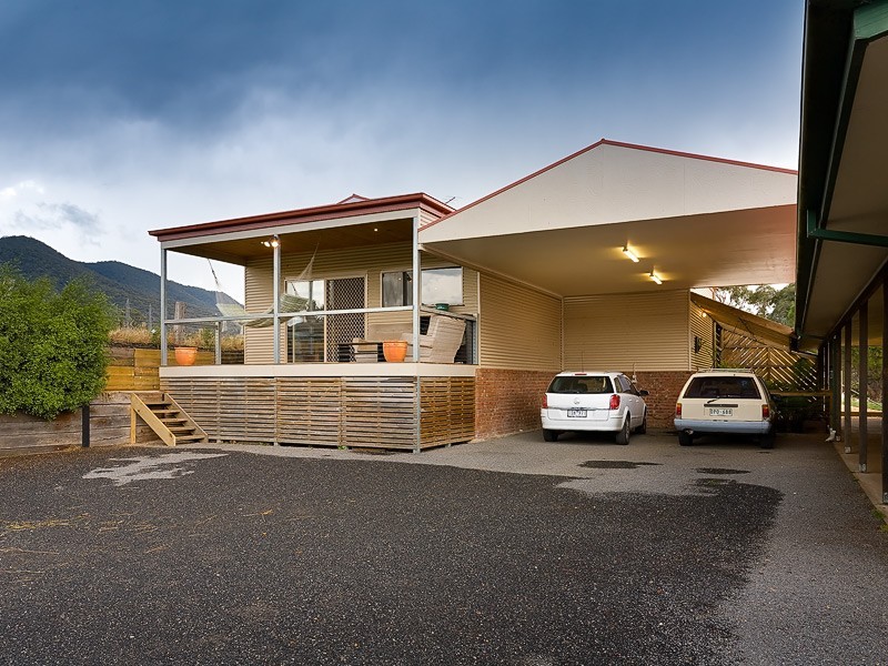 5 Hull Street, Dederang VIC 3691