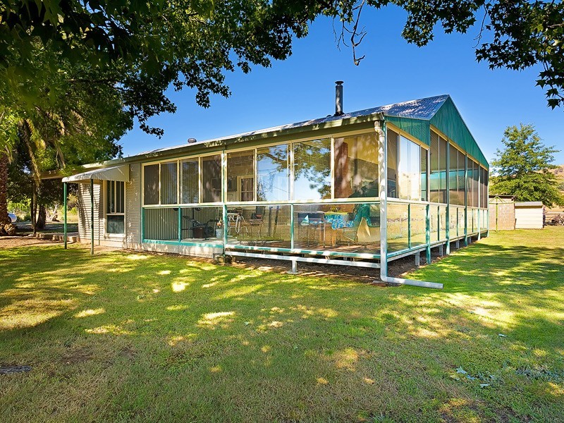 621 Gundowring Road, Gundowring VIC 3691