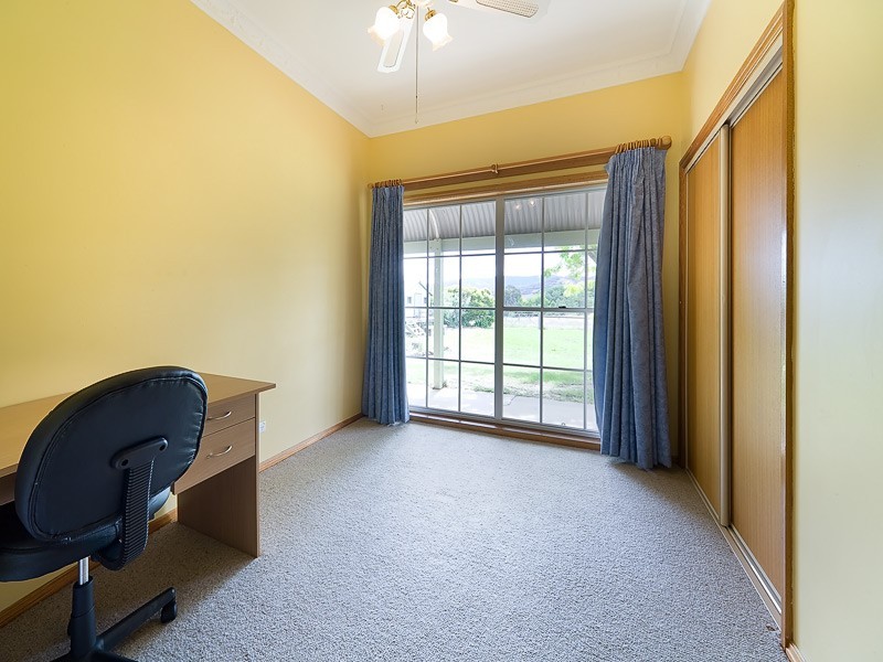 8 Wallace Road, Allans Flat VIC 3691