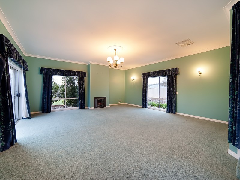 17 Romsey Court, Wodonga VIC 3690