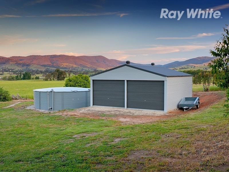 684 Kiewa East Road, Huon VIC 3695