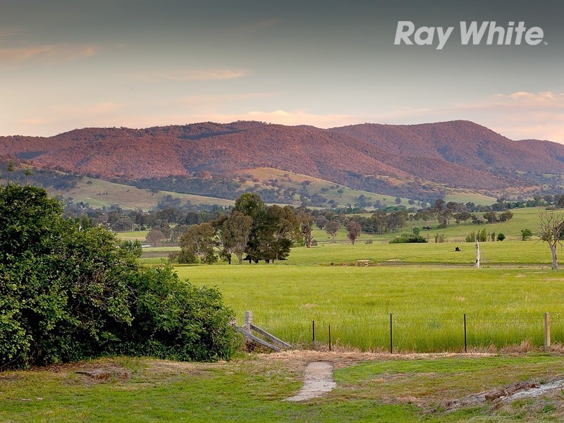 684 Kiewa East Road, Huon VIC 3695