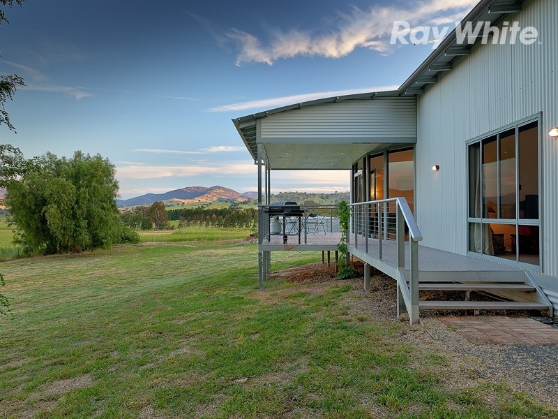 684 Kiewa East Road, Huon VIC 3695