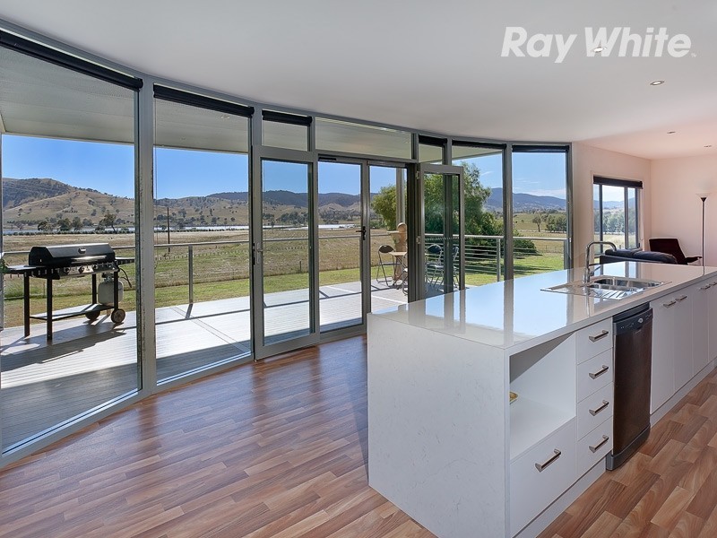 684 Kiewa East Road, Huon VIC 3695