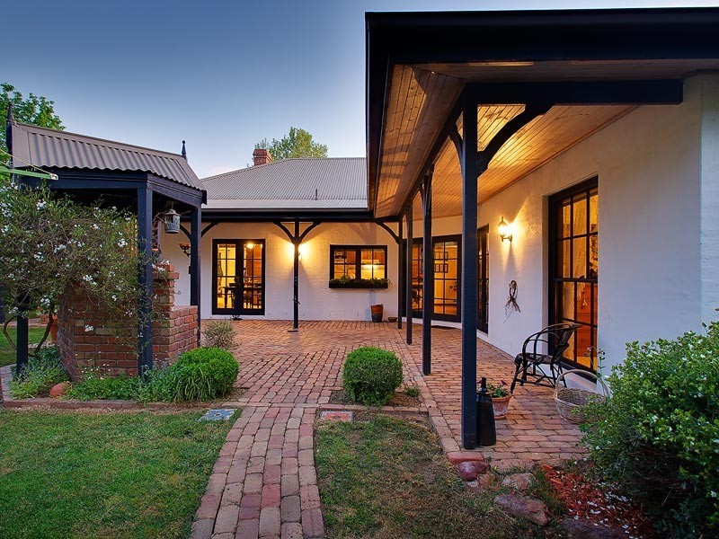 14  Dominic Drive, Wodonga VIC 3690