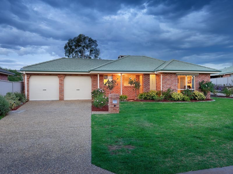 1/2 Mortlock Drive, Wodonga VIC 3690