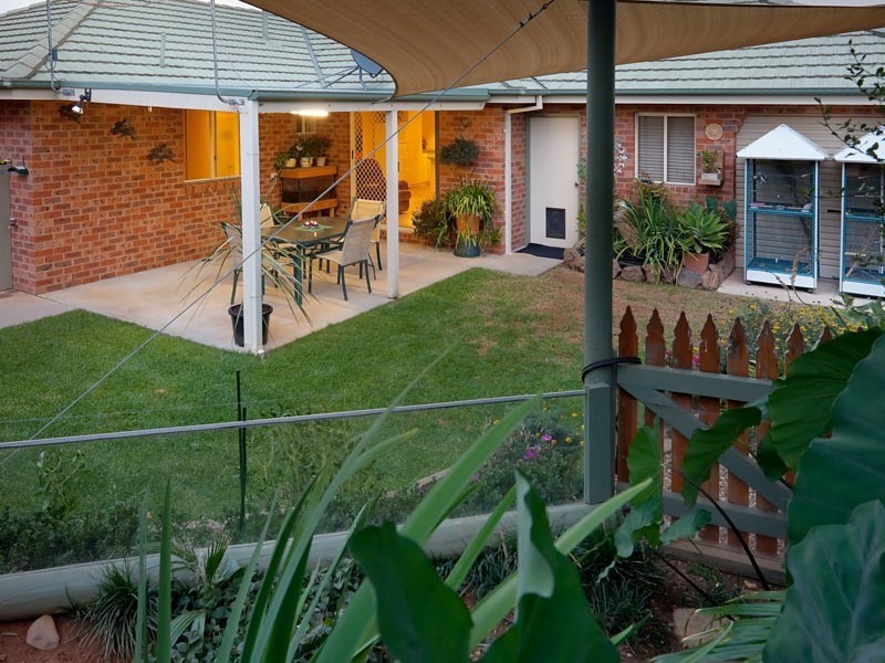 1/2 Mortlock Drive, Wodonga VIC 3690