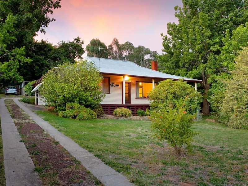 53 Isaacs Avenue, Yackandandah VIC 3749