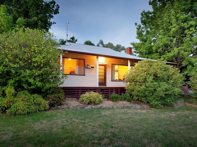 53 Isaacs Avenue, Yackandandah VIC 3749