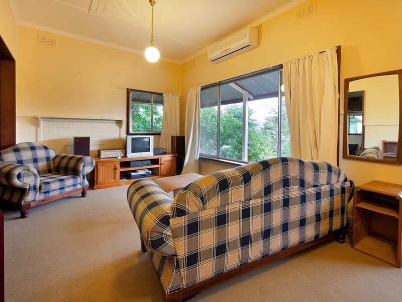 53 Isaacs Avenue, Yackandandah VIC 3749