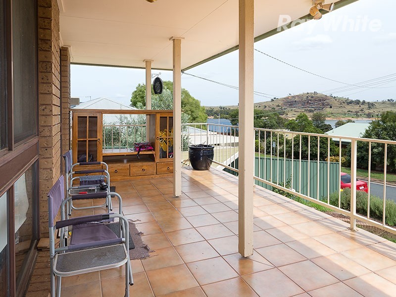 27 Craig Drive, Bellbridge VIC 3691