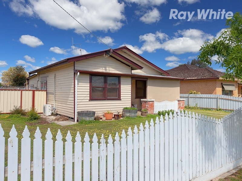 12 Park Street, Chiltern VIC 3683