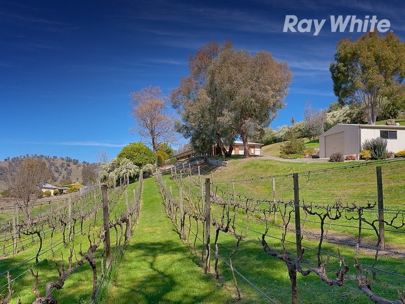 1 Paton Street, Bethanga VIC 3691