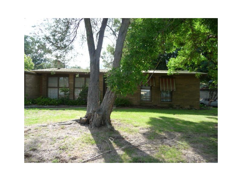 11 Coleman Court, Dartmouth VIC 3701