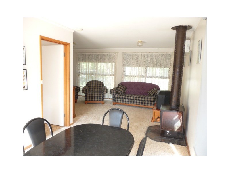 11 Coleman Court, Dartmouth VIC 3701